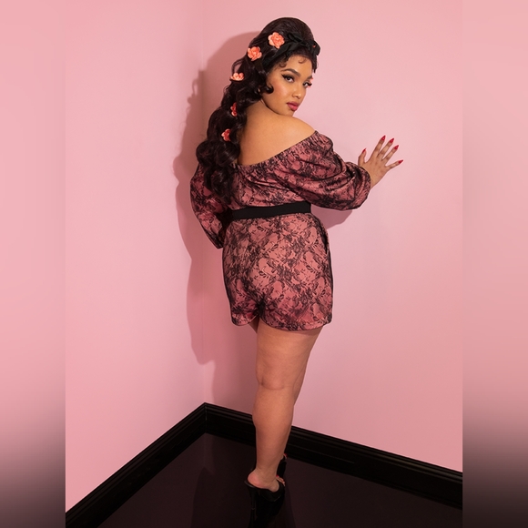 Vixen by Micheline Pitt Vacation Playsuit in Peach and Black Lace, Size 3x EUC - Picture 3 of 10